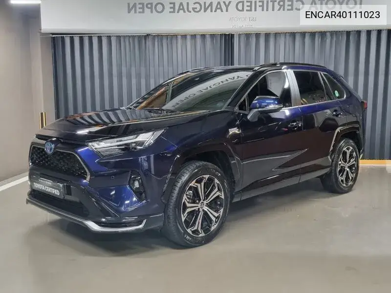 Toyota RAV 4 2023 года выпуска