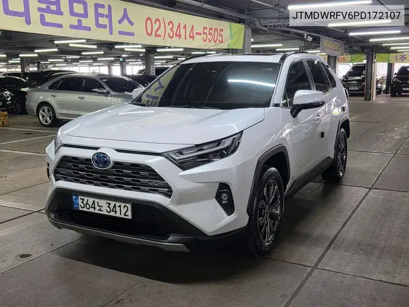 Toyota RAV 4 2023 года выпуска