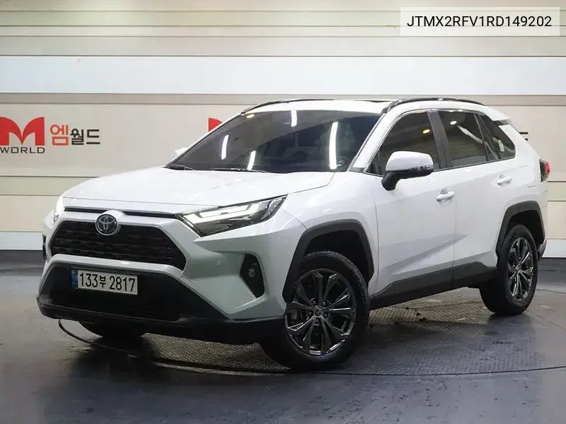 Toyota RAV 4 2024 года выпуска