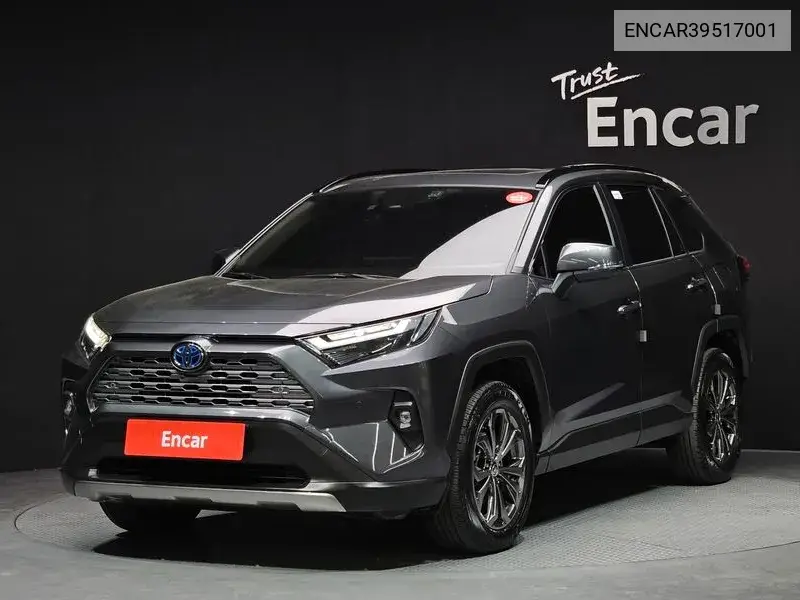 Toyota RAV 4 2024 года выпуска