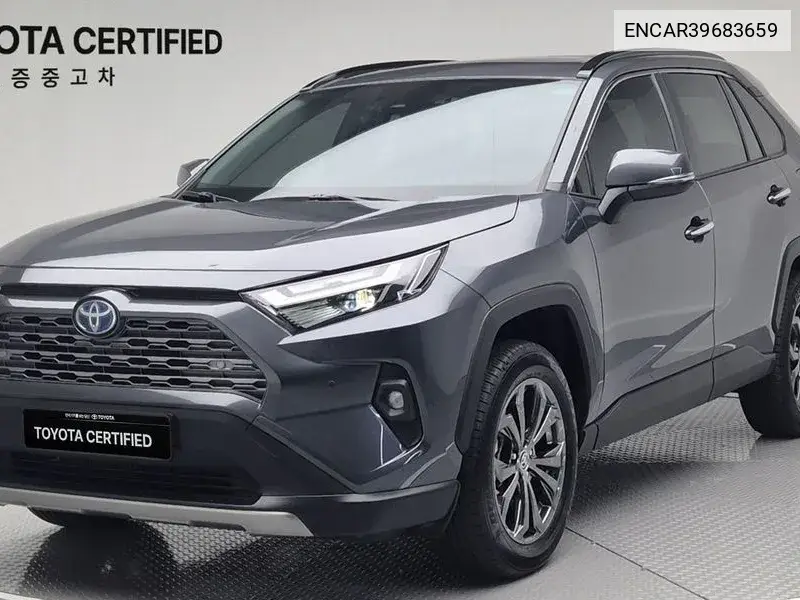 Toyota RAV 4 2024 года выпуска