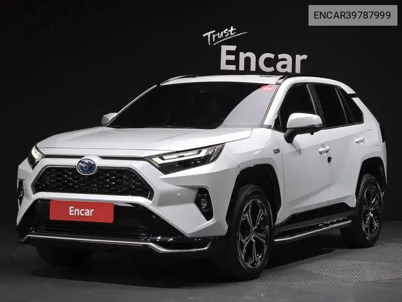 Toyota RAV 4 2024 года выпуска