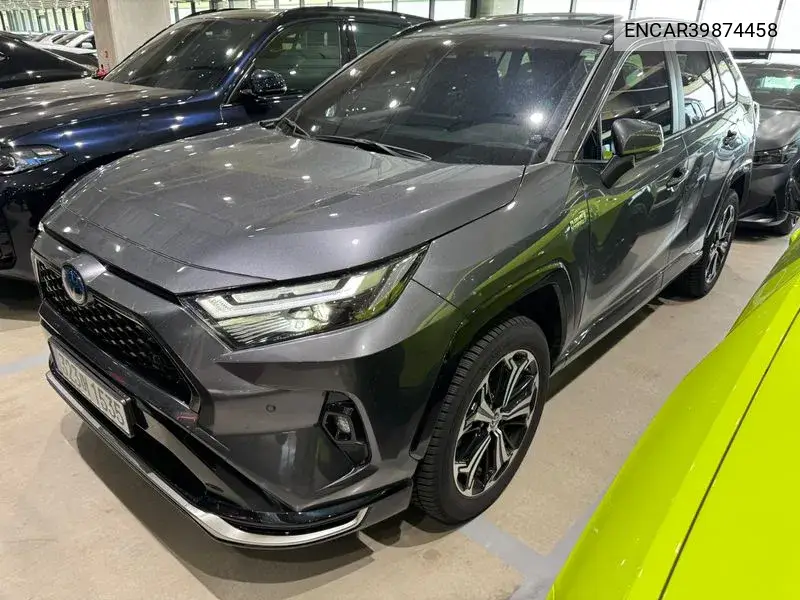 Toyota RAV 4 2024 года выпуска
