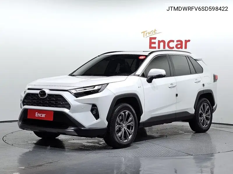 Toyota RAV 4 2025 года выпуска