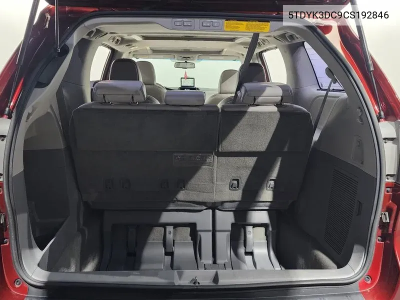 Toyota Sienna 2011 года выпуска
