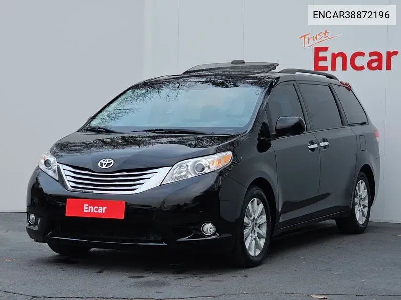 Toyota Sienna 2012 года выпуска