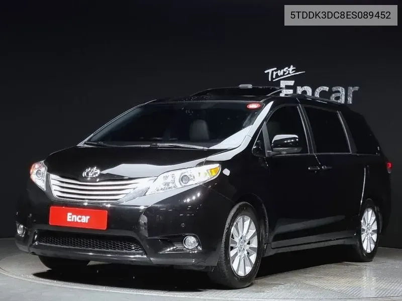 Toyota Sienna 2014 года выпуска