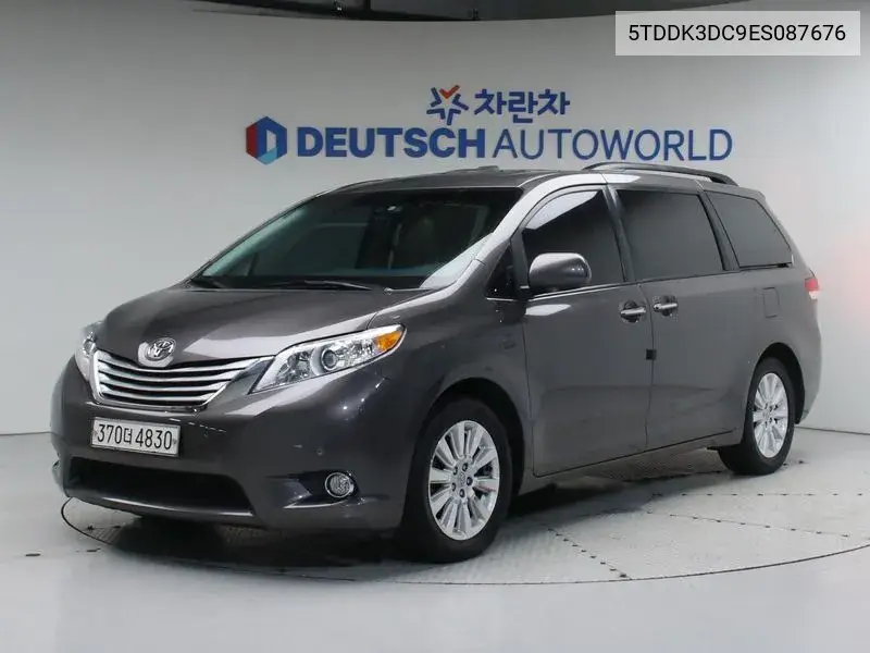 Toyota Sienna 2014 года выпуска