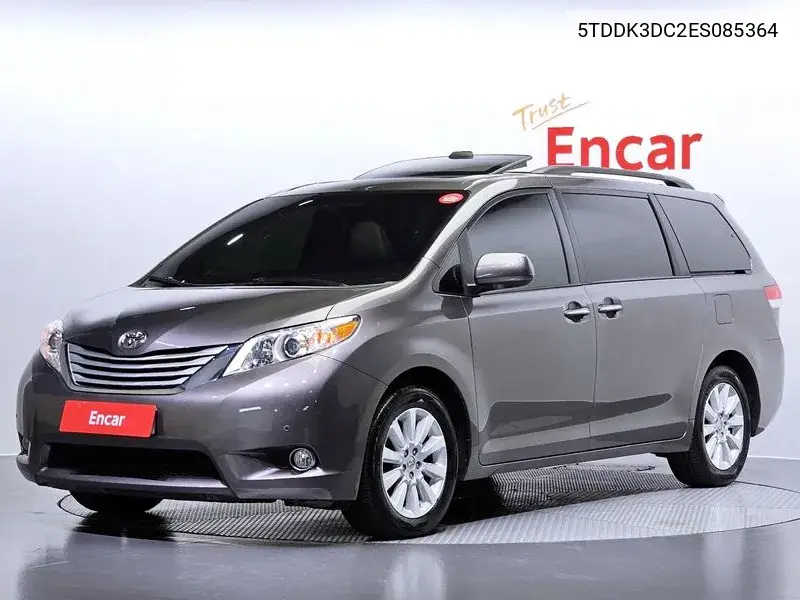 Toyota Sienna 2014 года выпуска