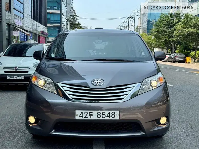Toyota Sienna 2014 года выпуска