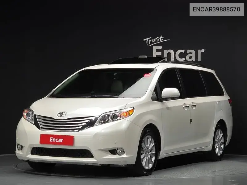 Toyota Sienna 2014 года выпуска