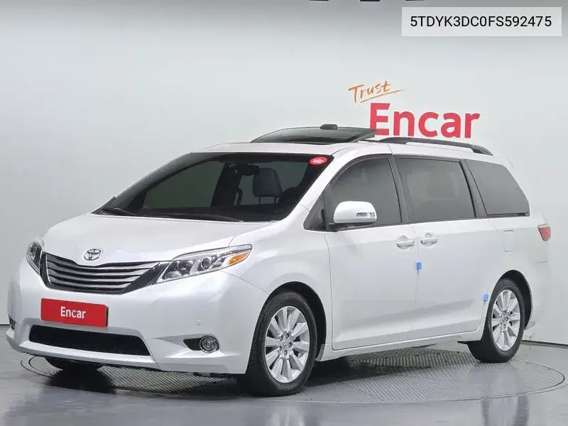 Toyota Sienna 2015 года выпуска
