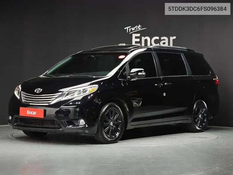 Toyota Sienna 2015 года выпуска