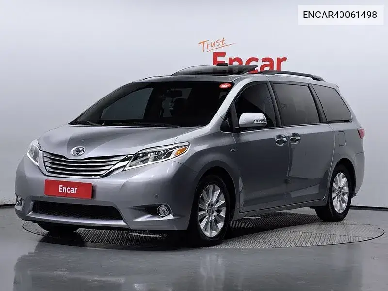 Toyota Sienna 2016 года выпуска