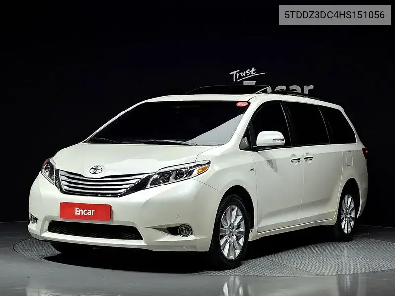 Toyota Sienna 2017 года выпуска