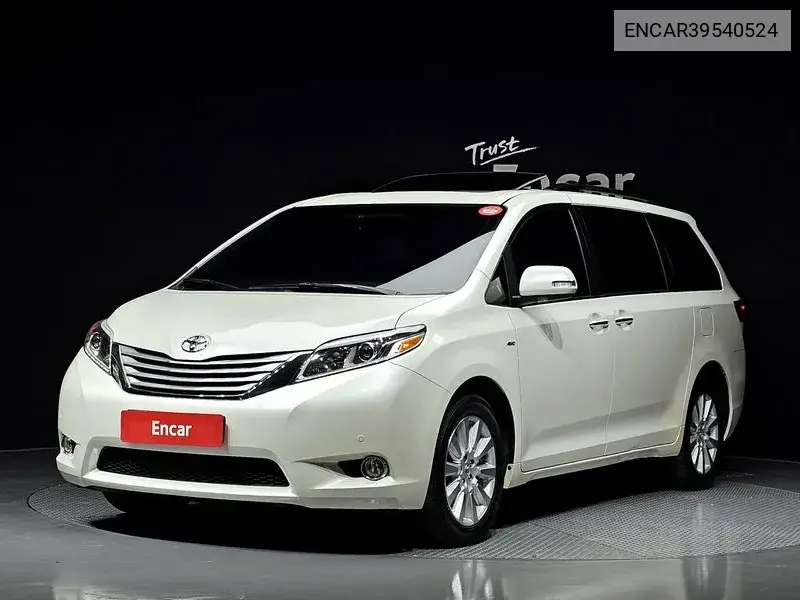 Toyota Sienna 2017 года выпуска