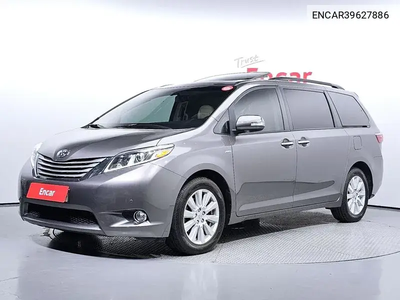 Toyota Sienna 2017 года выпуска