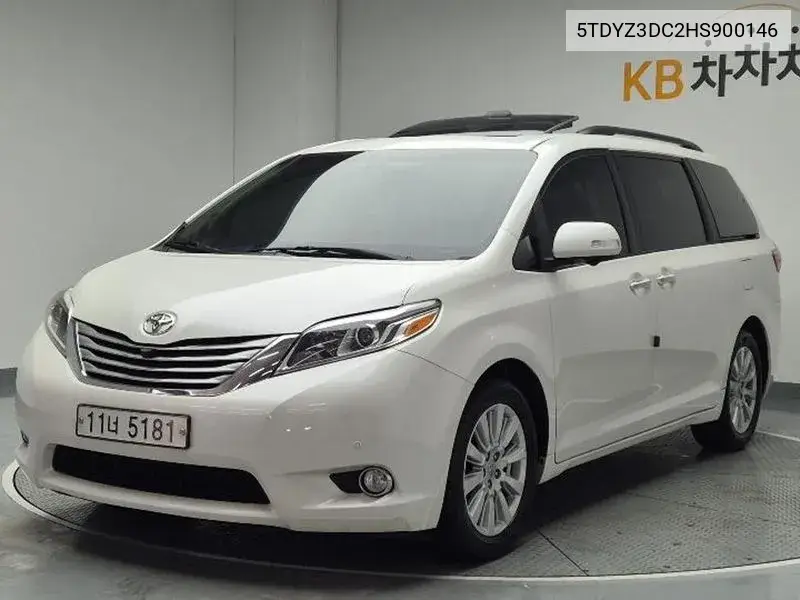 Toyota Sienna 2017 года выпуска