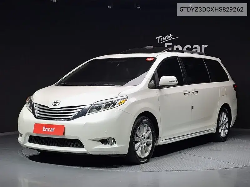 Toyota Sienna 2017 года выпуска