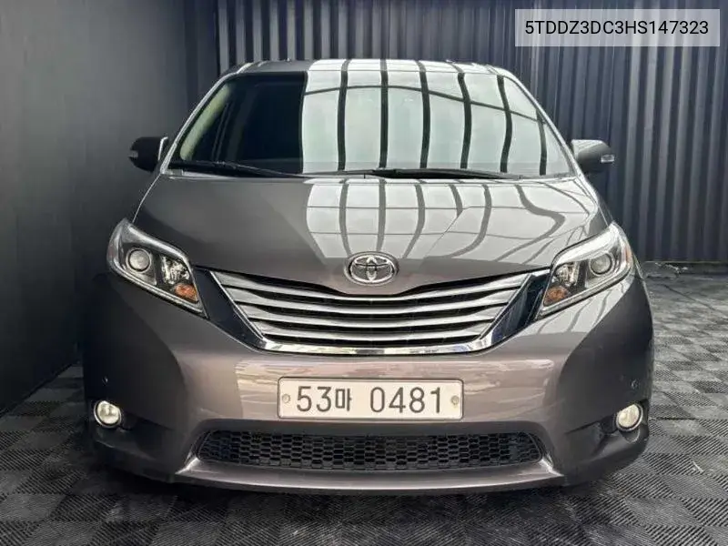Toyota Sienna 2017 года выпуска