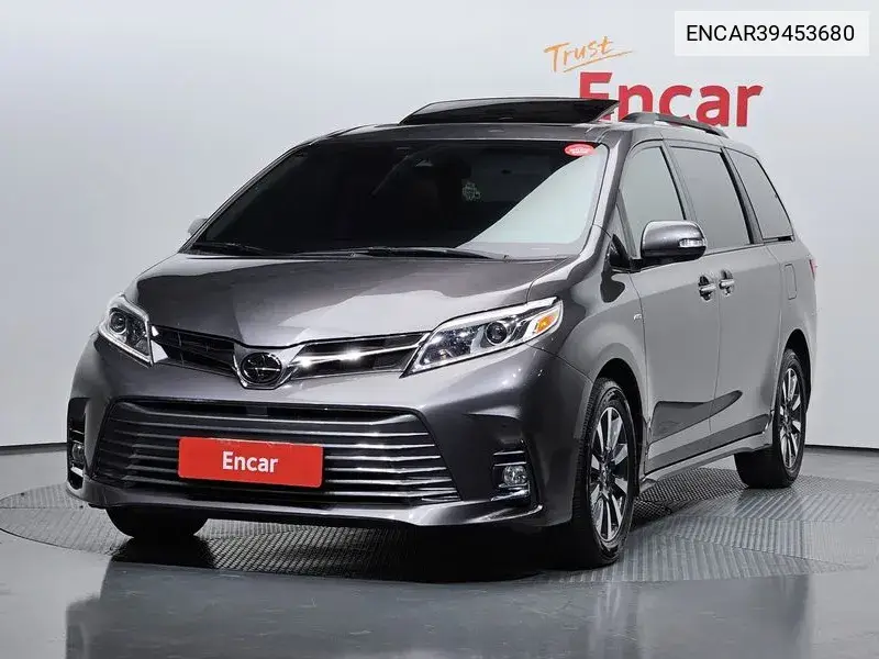 Toyota Sienna 2019 года выпуска