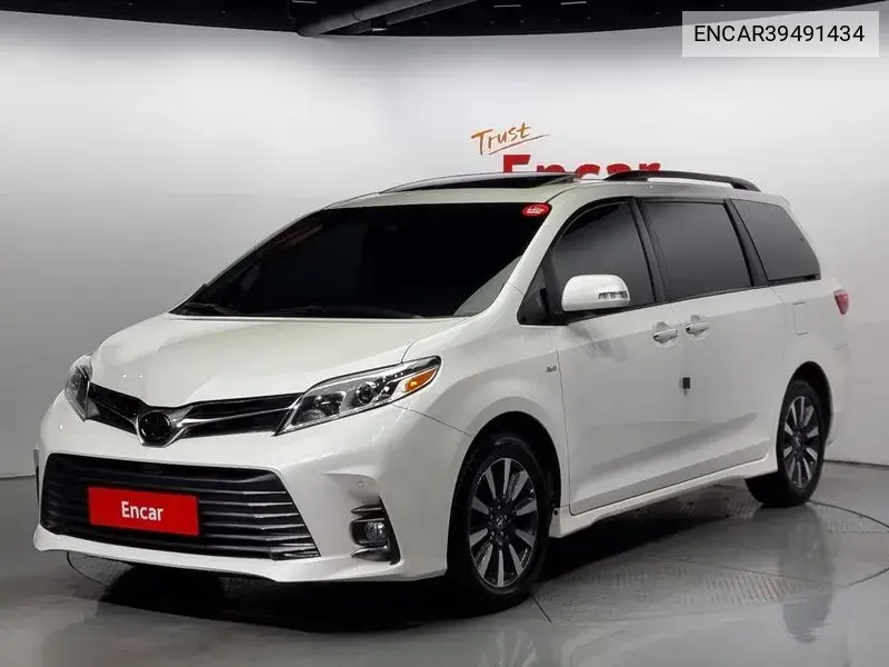 Toyota Sienna 2019 года выпуска