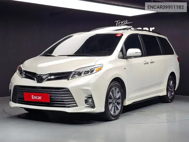 Toyota Sienna 2020 года выпуска