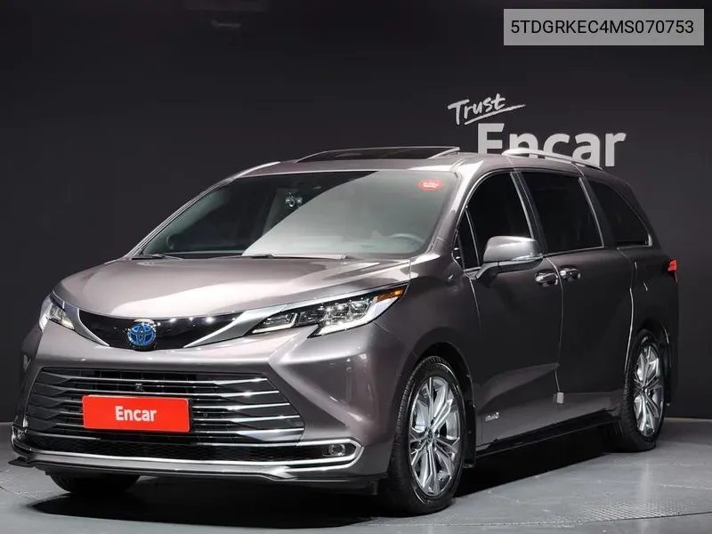 Toyota Sienna 2021 года выпуска