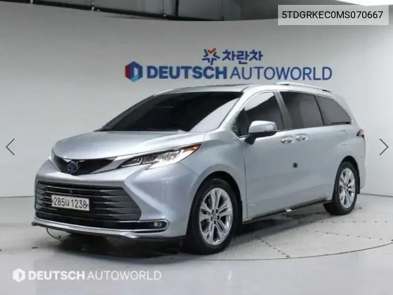 Toyota Sienna 2021 года выпуска