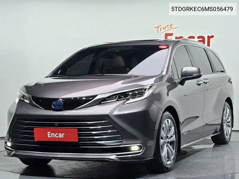Toyota Sienna 2021 года выпуска