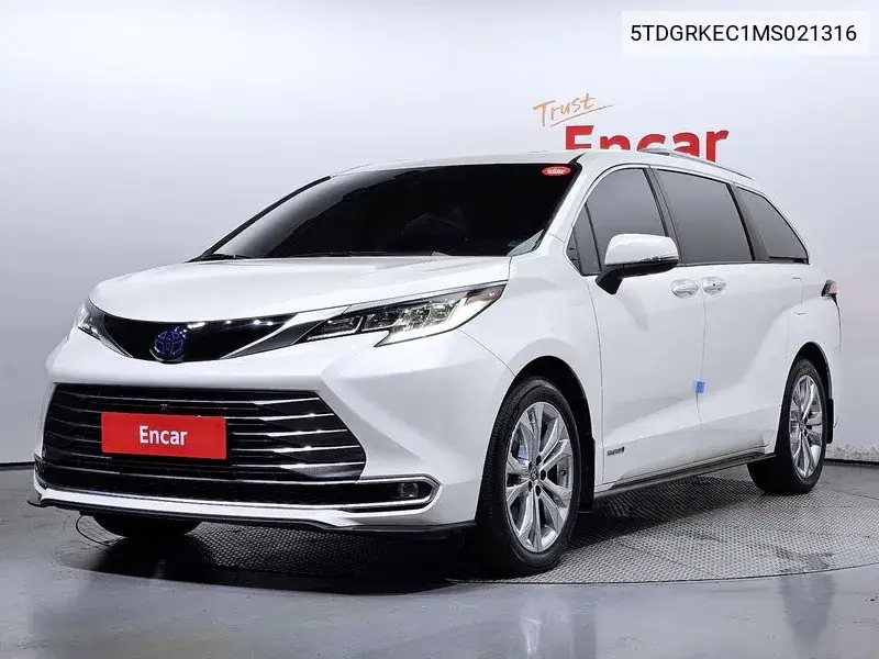 Toyota Sienna 2021 года выпуска