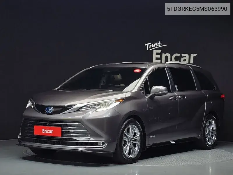 Toyota Sienna 2021 года выпуска