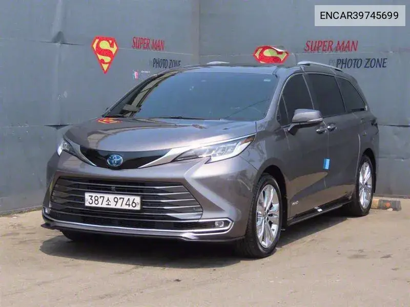 Toyota Sienna 2021 года выпуска
