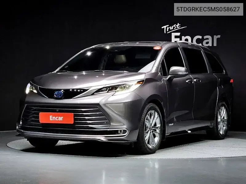 Toyota Sienna 2021 года выпуска