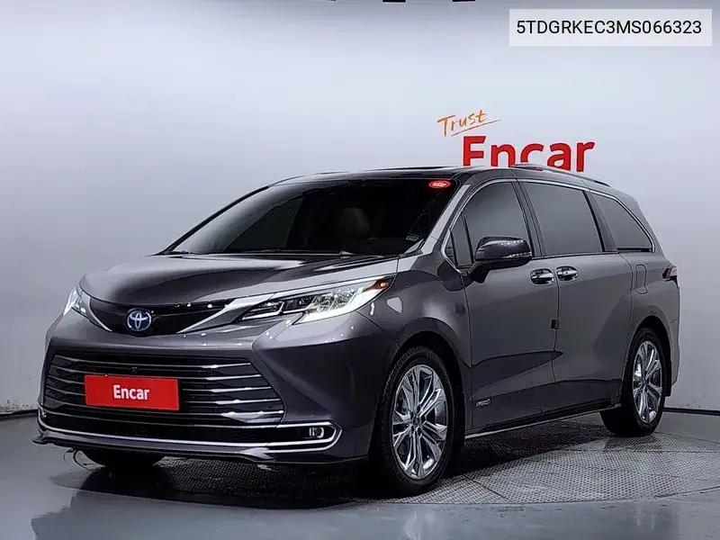 Toyota Sienna 2021 года выпуска