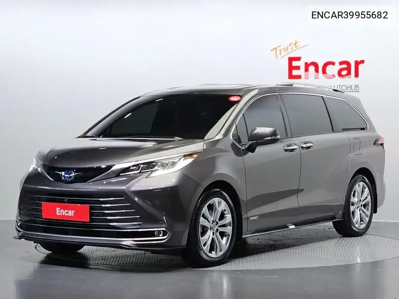 Toyota Sienna 2021 года выпуска