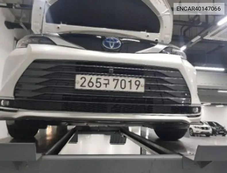 Toyota Sienna 2021 года выпуска