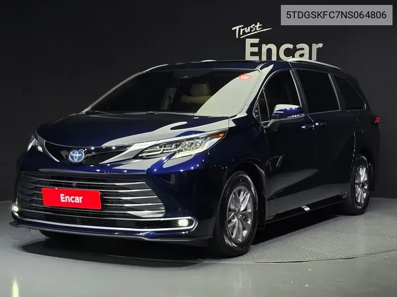 Toyota Sienna 2022 года выпуска