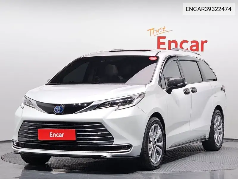 Toyota Sienna 2022 года выпуска