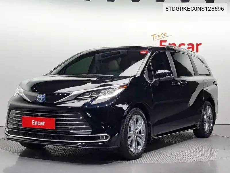 Toyota Sienna 2022 года выпуска