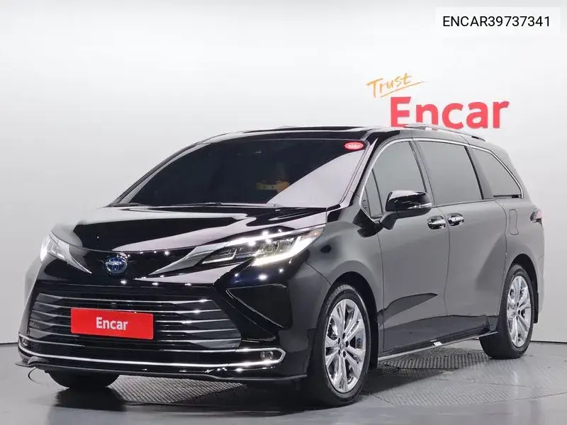 Toyota Sienna 2022 года выпуска