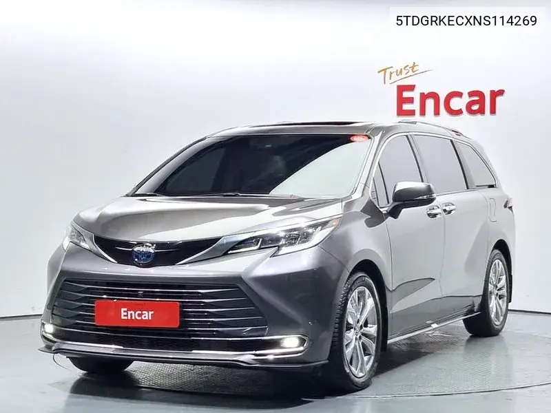 Toyota Sienna 2022 года выпуска
