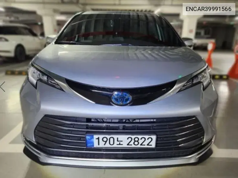 Toyota Sienna 2022 года выпуска