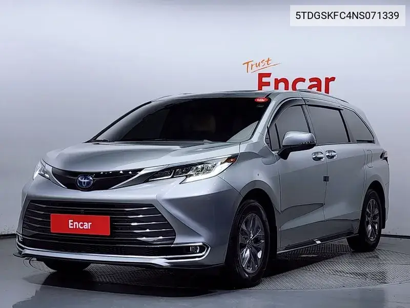 Toyota Sienna 2022 года выпуска