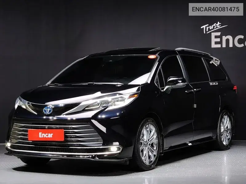 Toyota Sienna 2022 года выпуска