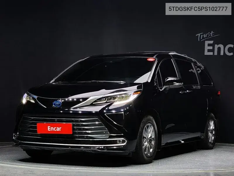 Toyota Sienna 2023 года выпуска