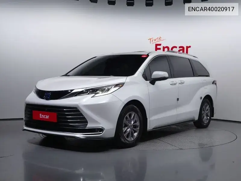 Toyota Sienna 2023 года выпуска