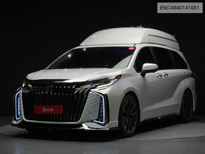 Toyota Sienna 2023 года выпуска