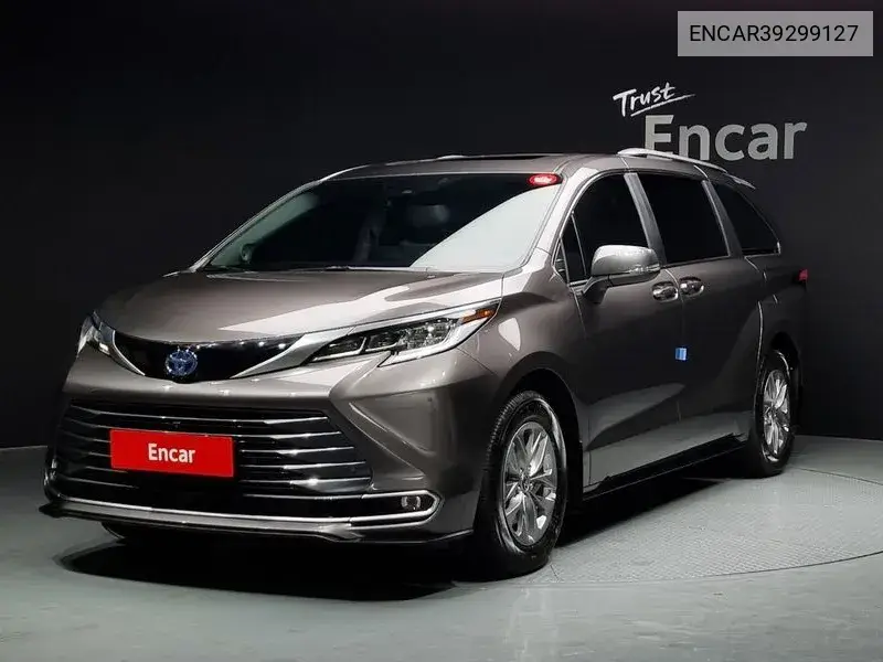Toyota Sienna 2024 года выпуска