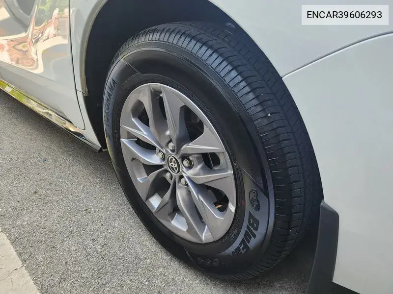 Toyota Sienna 2024 года выпуска